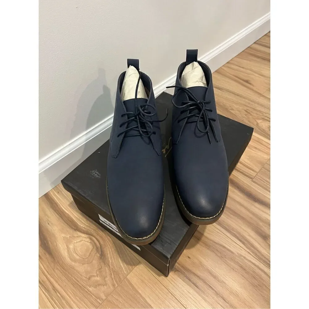 Toecap NWT Navy Satin Sheen Leather Chukka Boots sz 7